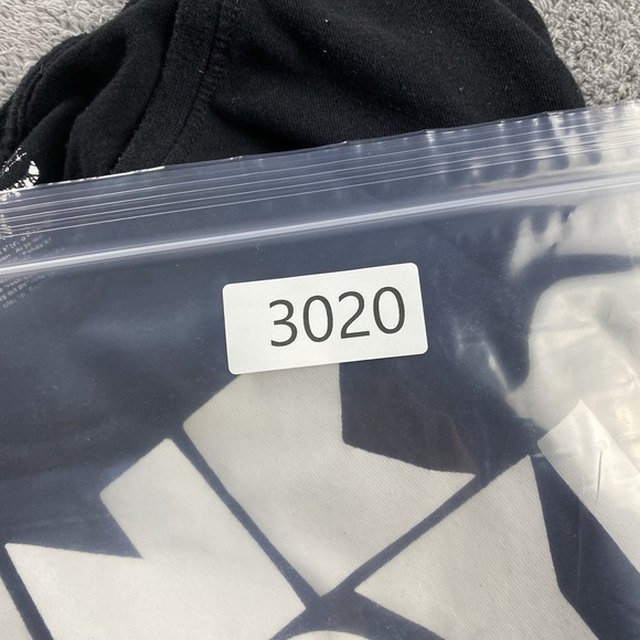 Pink Floyd The Dark Side of The Moon 50th Anniversary T-shirt Size Large Black - Picture 15 of 15